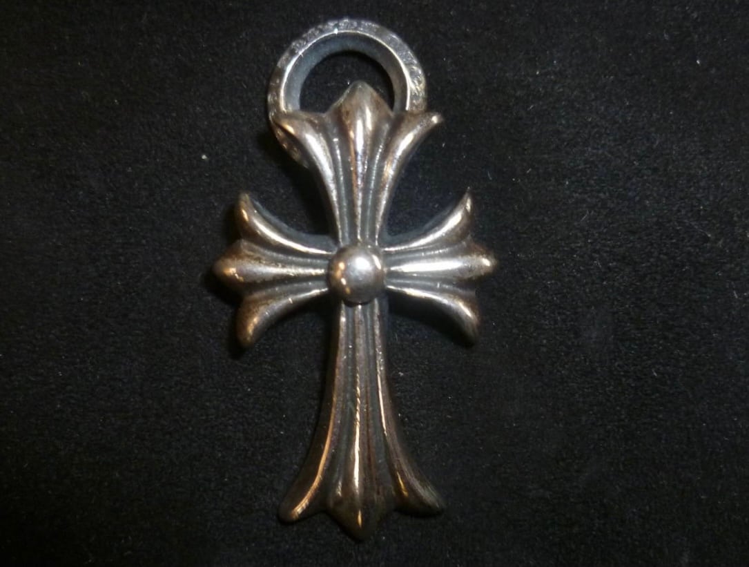 CHROME HEARTS クロムハーツ CH クロス チャーム