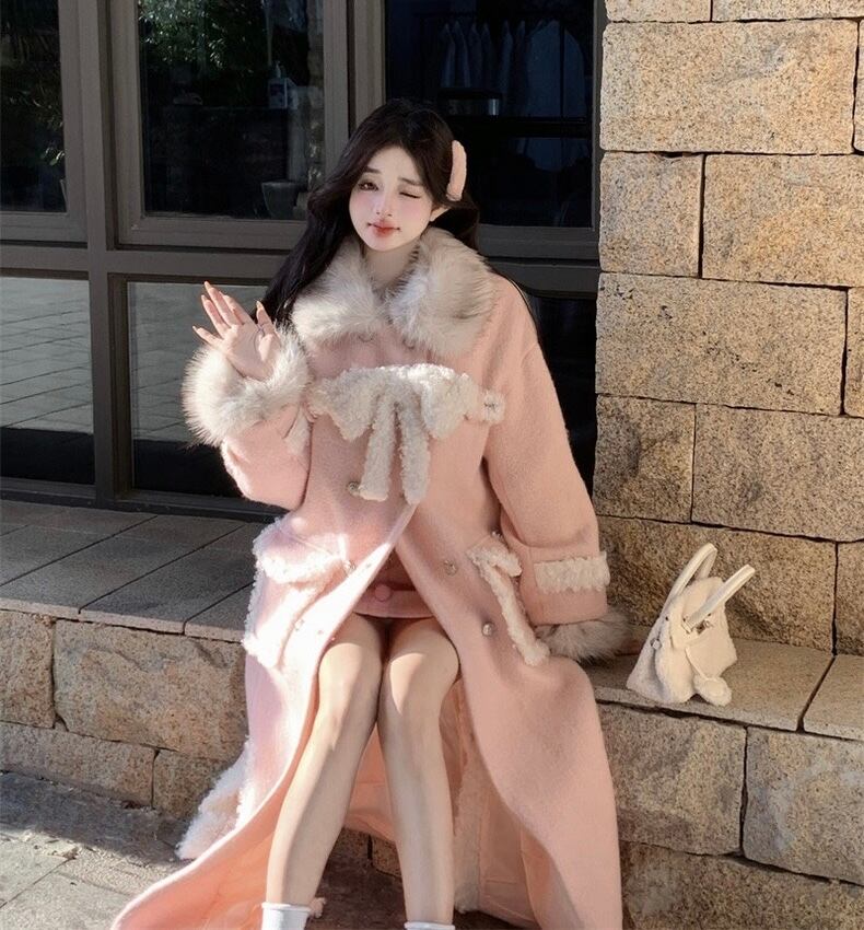 襟ファー×もこもこリボン付きガーリーピンクロングコート 襟ファー×もこもこリボン付きガーリーピンクロングコート