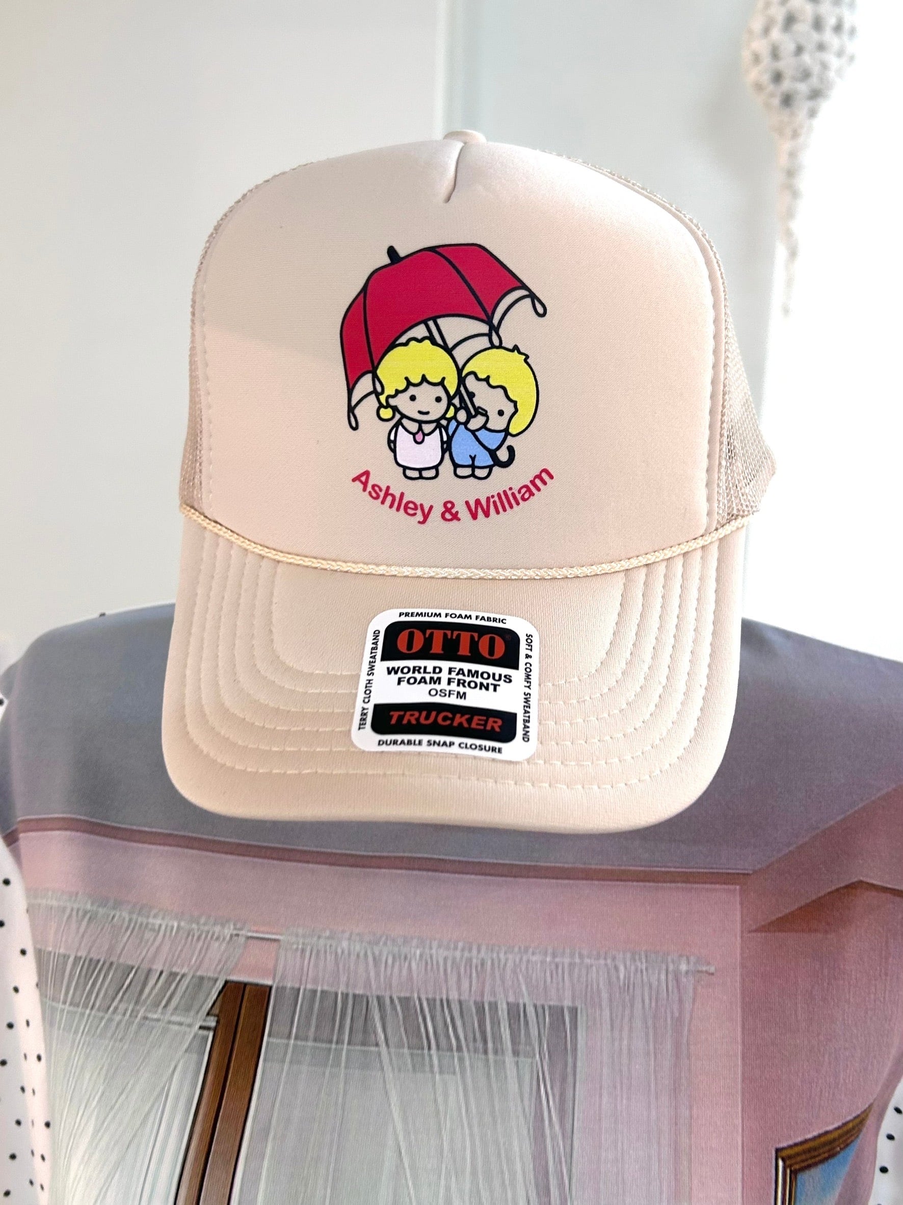 Ashley WILLIAMS CAMEL TRUCKER HAT