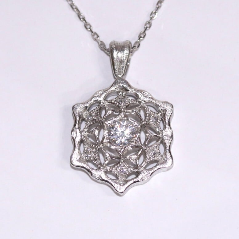 洋彫りヘキサゴンペンダント プラチナ ダイヤモンド | Somm Jewelry
