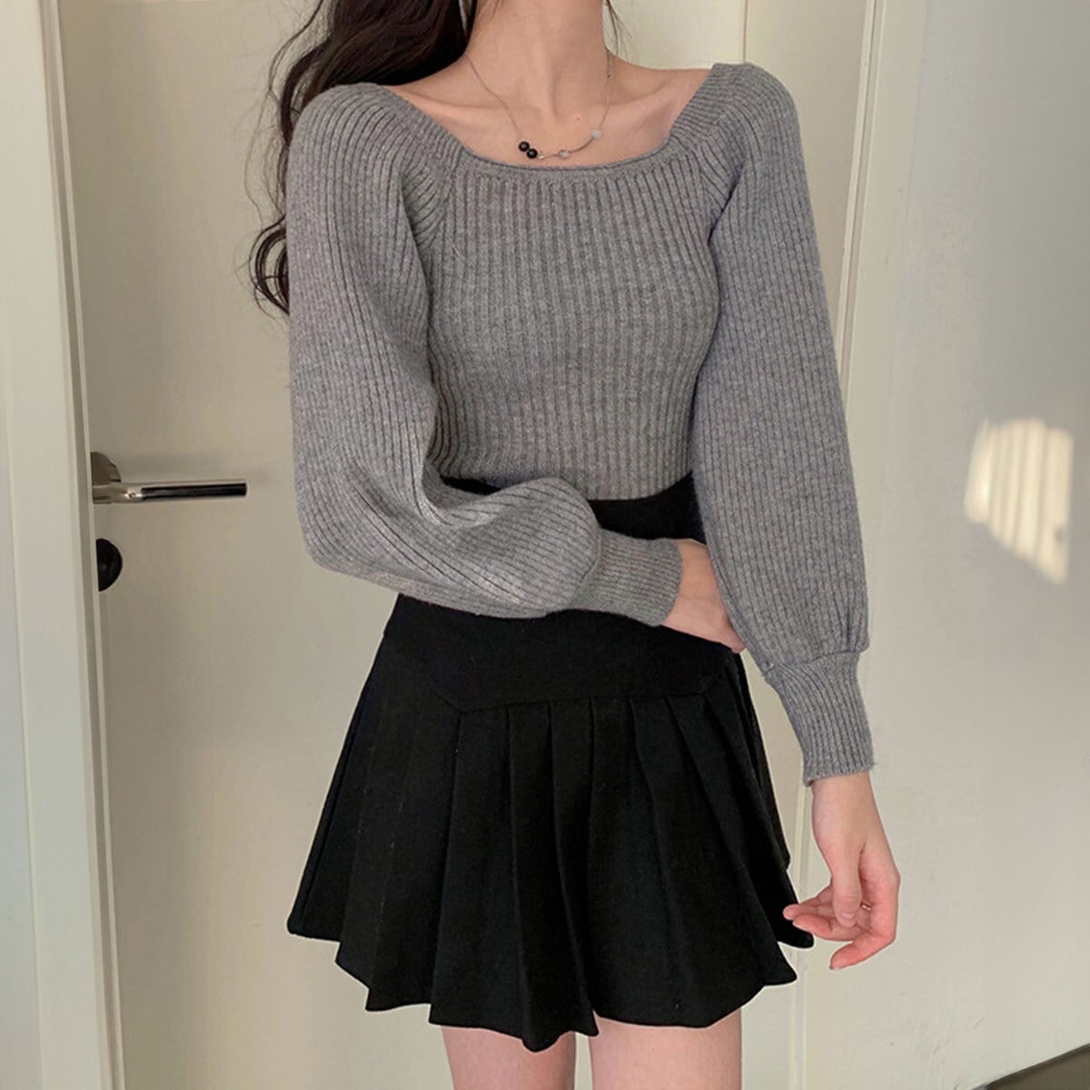 リブニット セーター スクエアネック レディース 秋冬 韓国 きれいめ 大人 かわいい カジュアル おしゃれ ゆったり 暖かい ニット 長袖 ぽわん袖 大人可愛い 大人女子