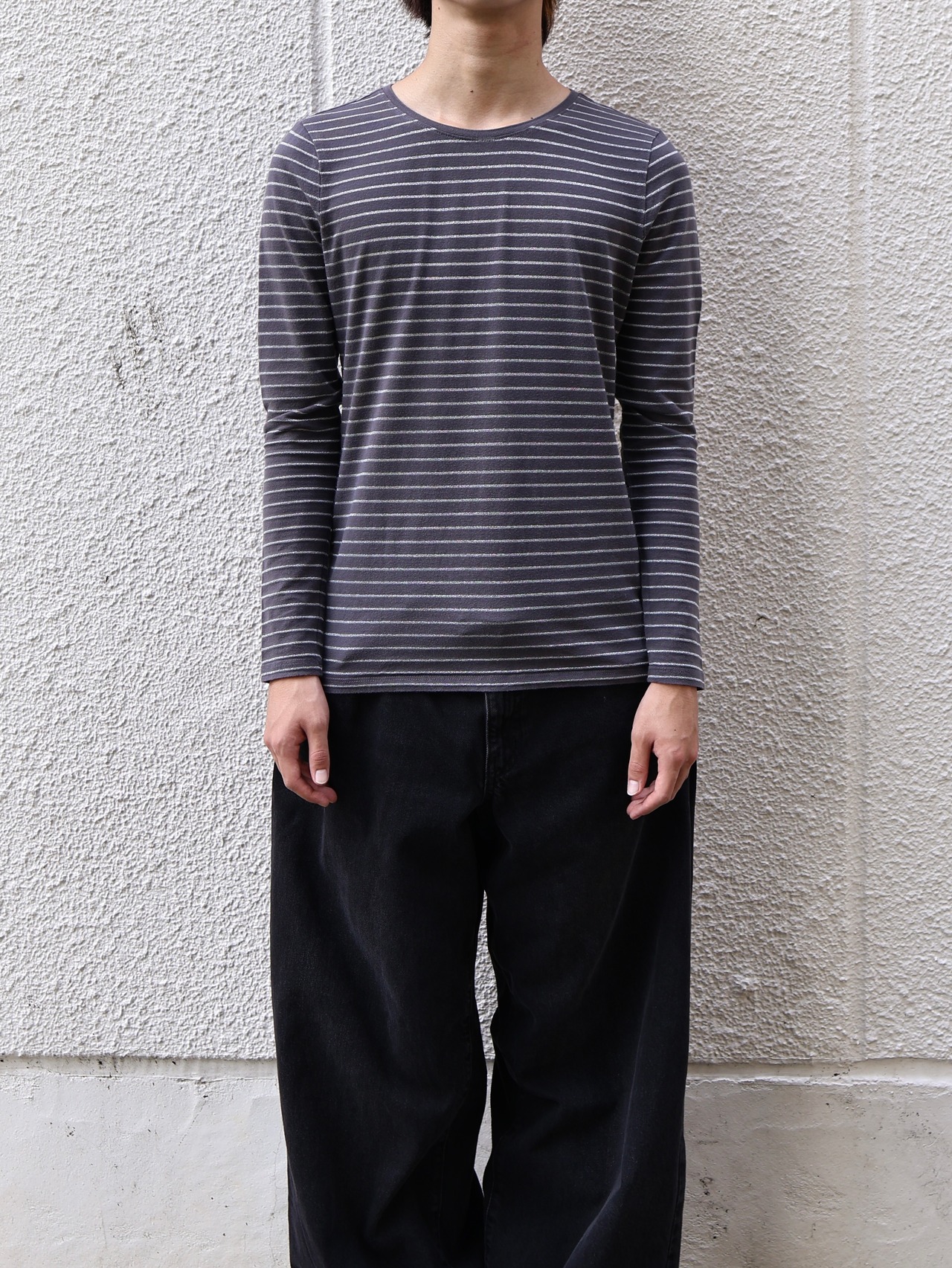 grey border long top