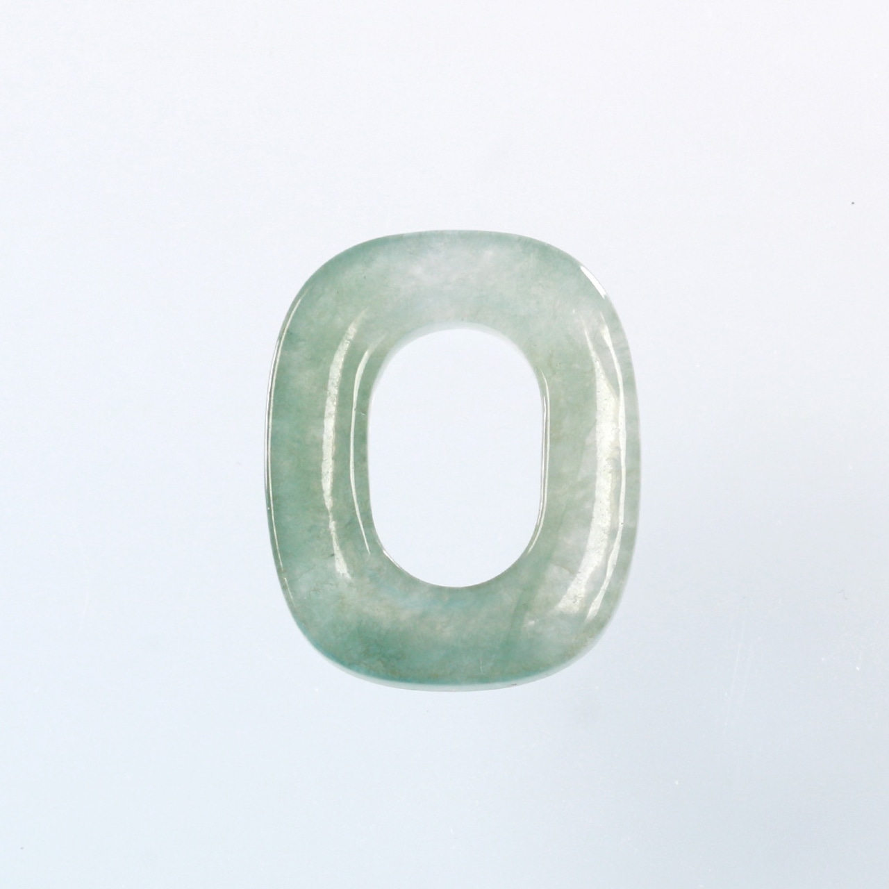 誰とも被らない形！翡翠ペンダントトップ A貨翡翠 jd_pt1232