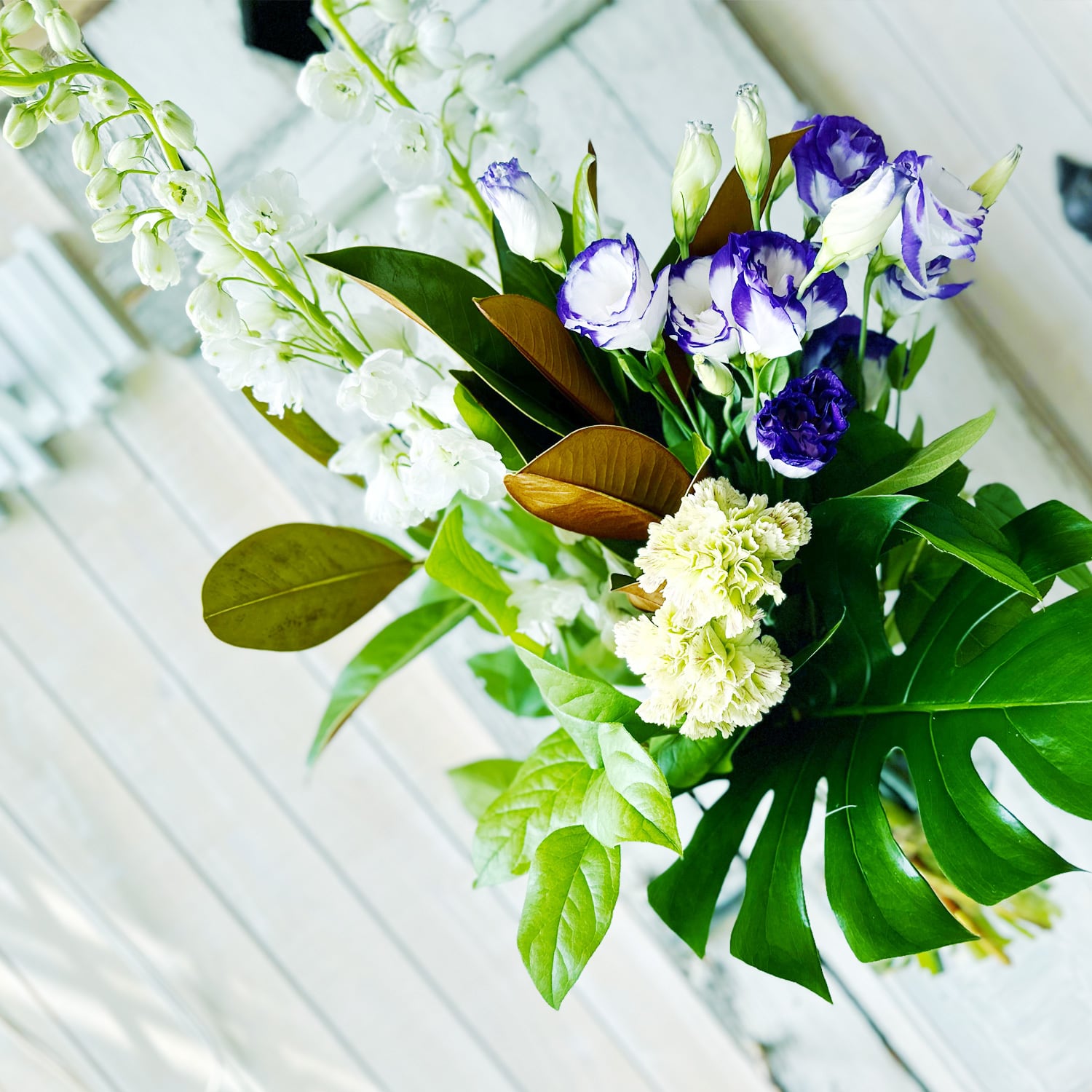 LIVING FLOWER」～カビンに飾る季節の枝物と花～ 空間に季節の彩りと