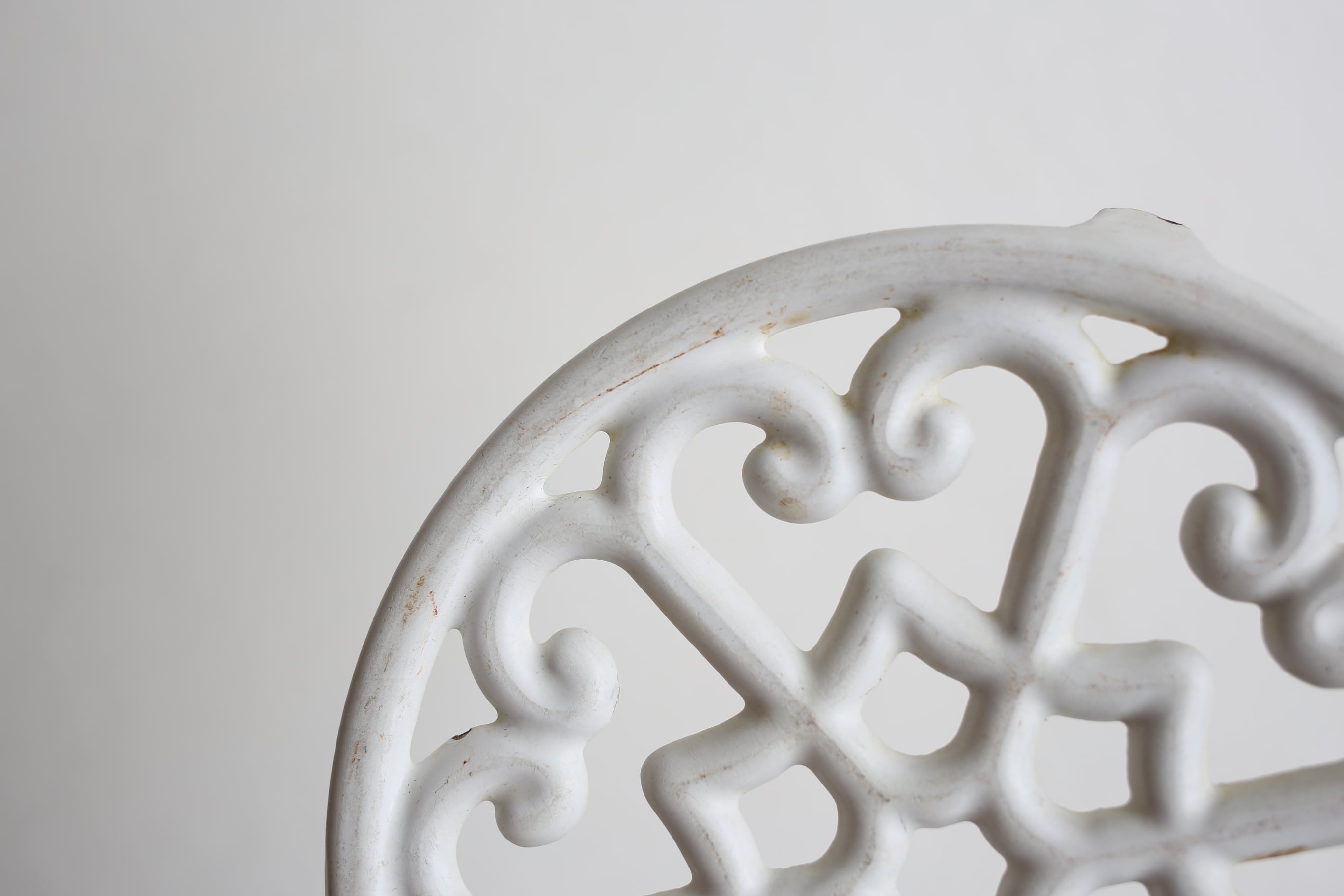 vintageフランス アンティーク アイアントリベット ヴィンテージ 鍋敷き フランス アンティーク アイアントリベット 鍋敷き - une Belle Chose