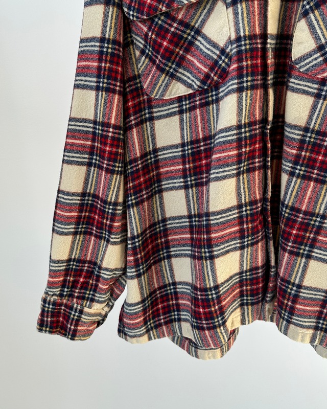 -Pendleton- Vintage 70s XL Board Shirt made in USA