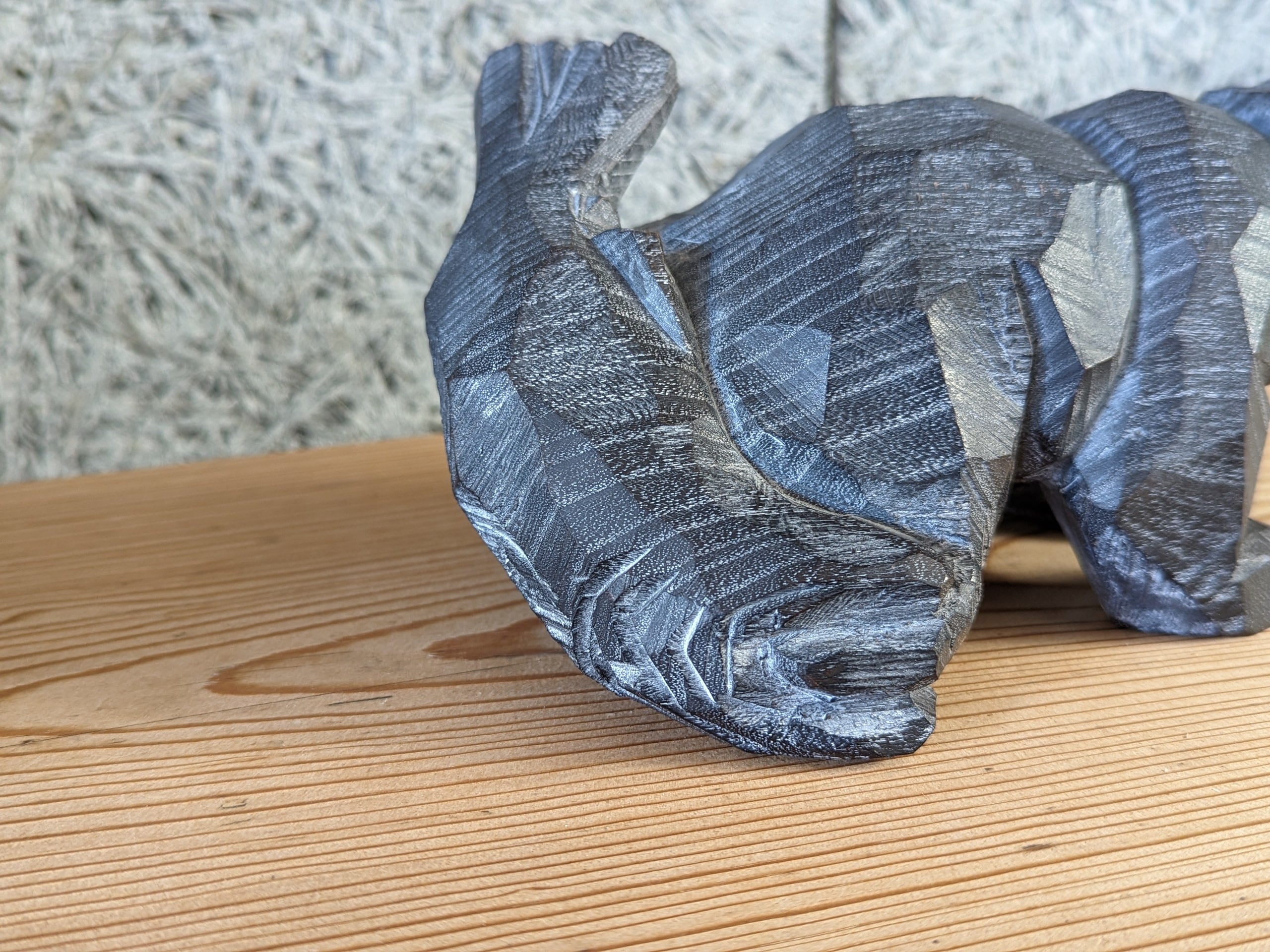 佐藤憲治 鮭の気持ち ＃1「がぶり」 | 木彫りの熊 | inoya | Basic