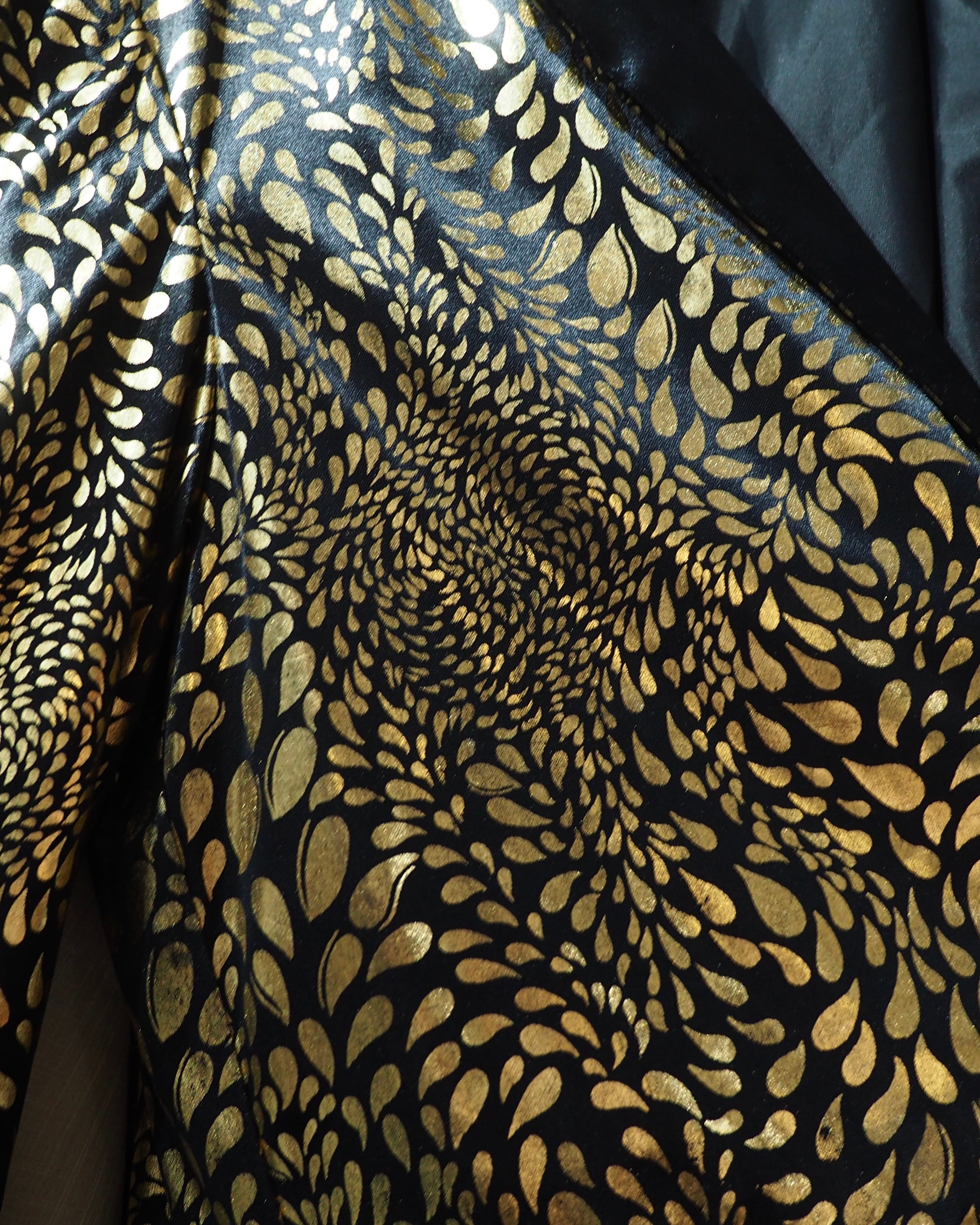 1980s ” made in USA ” Luxury gold pattern vintage loose Satin jacket