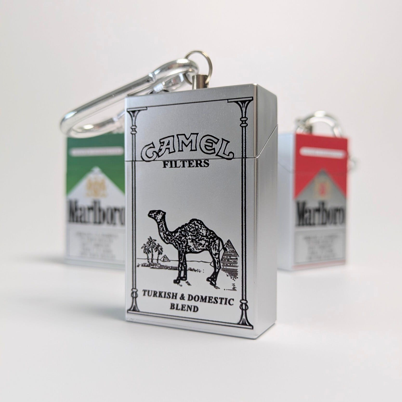 再入荷！【 Marlboro ( マールボロ )  / Jack Daniel's ( ジャックダニエル )】 Portable Ashtray / 携帯灰皿 / カラビナポータブルアシュトレイ　〚アメリカン雑貨 アメトイ〛