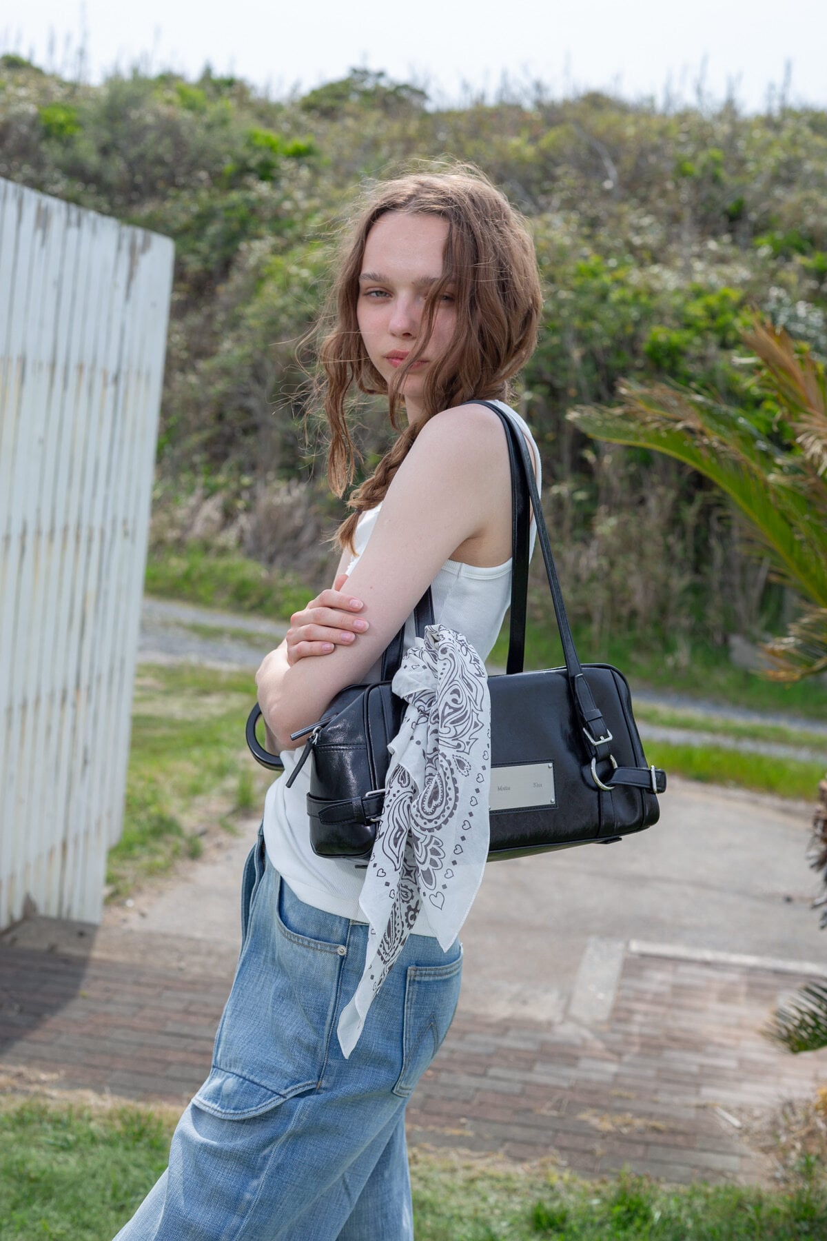 【新品】MATIN KIM LOGO APPLIQUE SLIM TANKTOP MUSINSA公式 | MATIN KIM LOGO APPLIQUE SLIM TANK TOP IN KHAKI