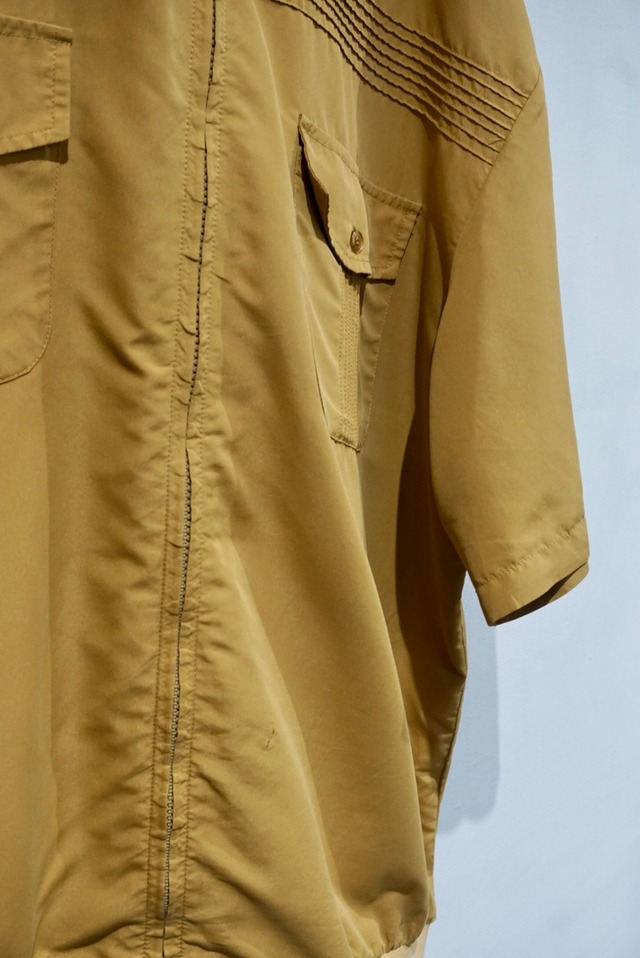 polyester s/s zip shirt