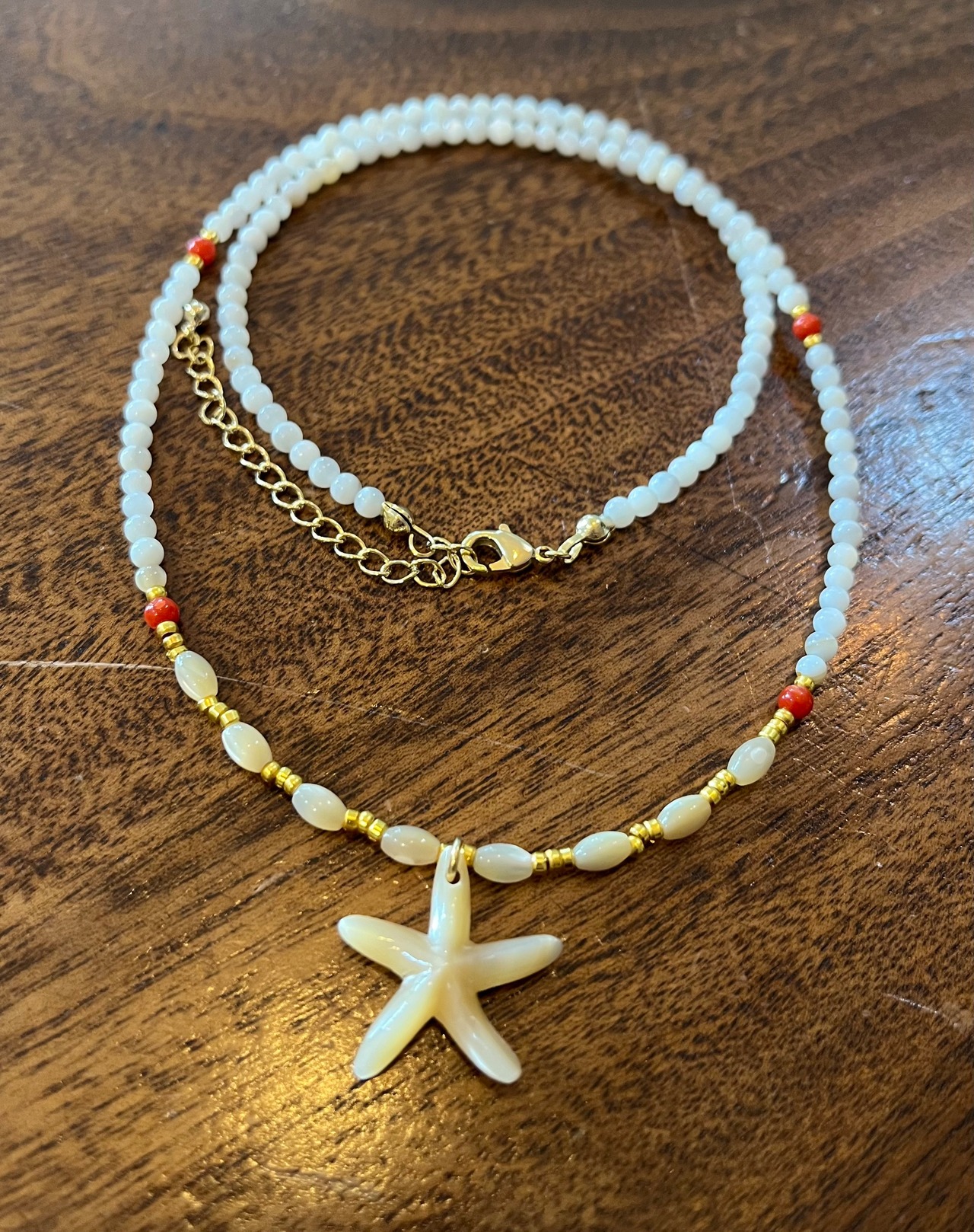 高瀬貝ヒトデネックレス