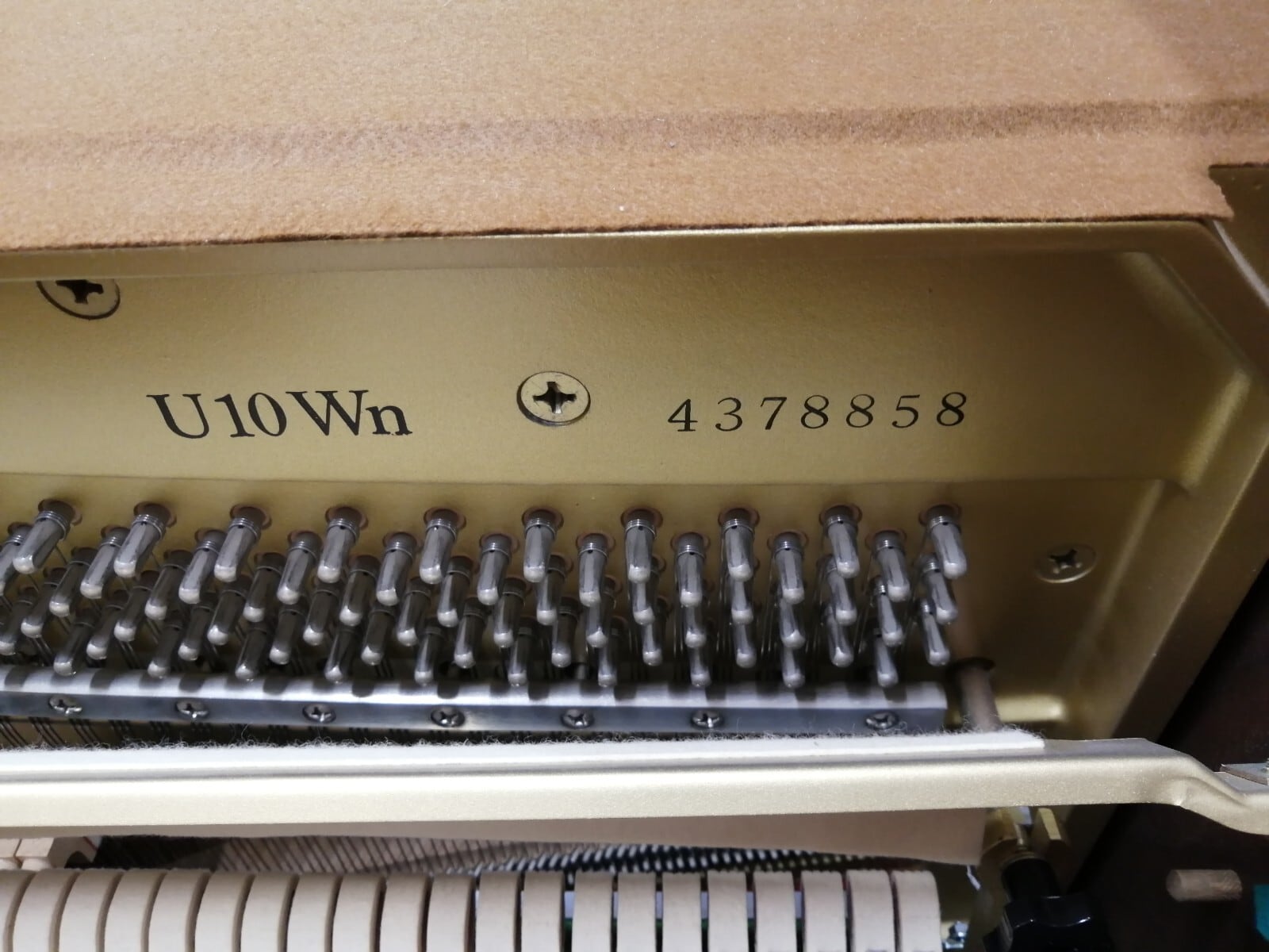 中古ヤマハアップライトピアノ　U10Wn