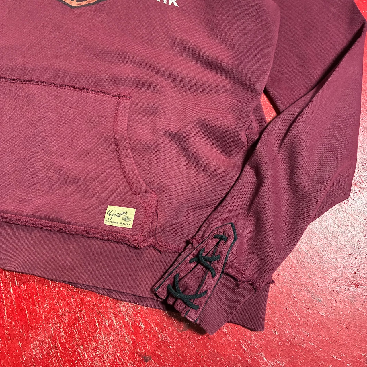 Harley-Davidson レディースプルオーバーフーディー バーガンディ 袖レースアップ