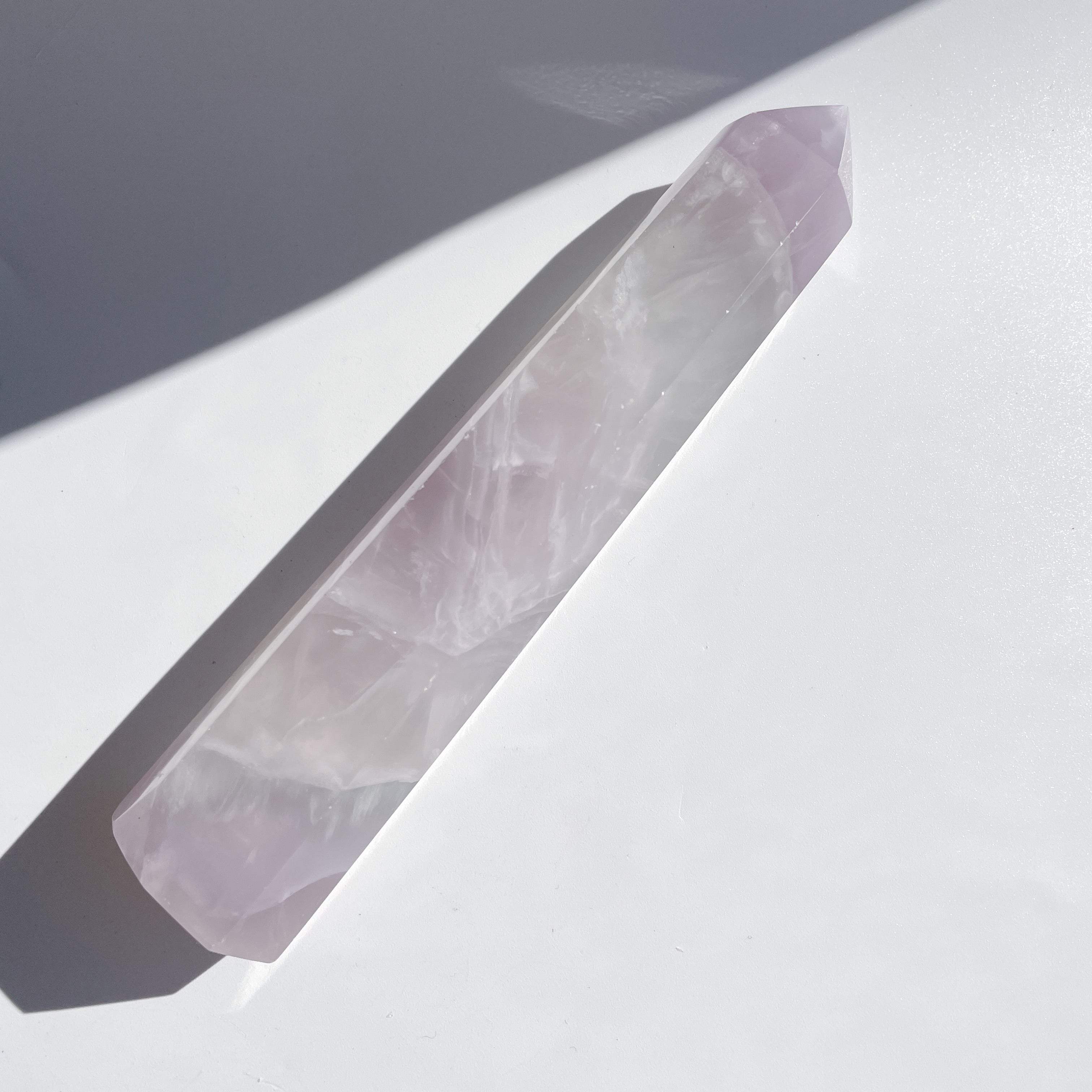 ラベンダーフローライト タワー25◇Lavender Fluorite◇ 天然石