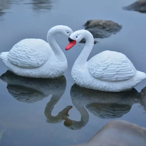 白鳥 1個 池 オーナメント 園芸用品 置物 動物 浮く 屋外装飾 水辺 白