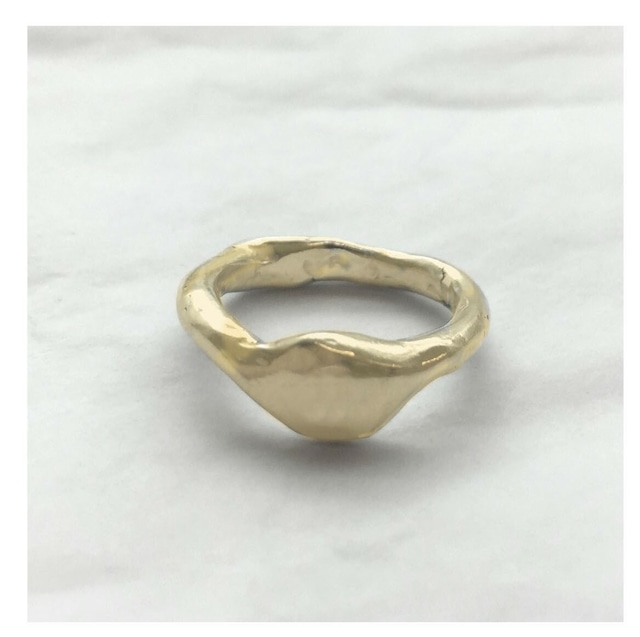 W SIGNET Ring 18Ct Gold