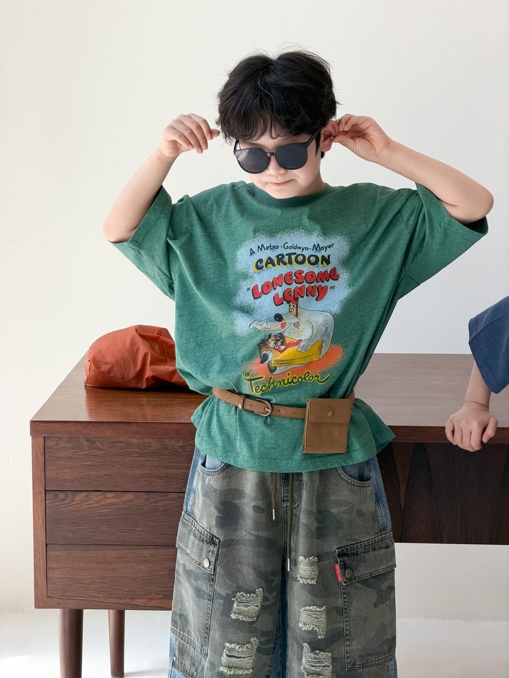 レトロキャラクターTシャツ（2色展開）KMAI｜トップス オーバーサイズ