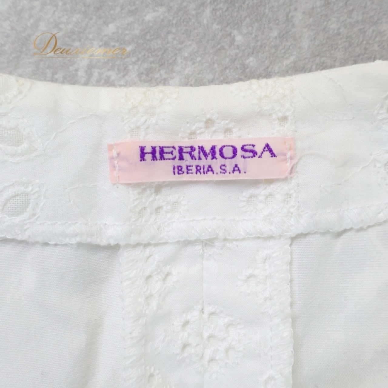 フラメンコ 衣装 トップス ブラウス エルモサ HERMOSA 白 レース 無地 ダンス パーティ 発表会 ホワイト系 フラメンコ衣装 ブラウス トップス 白いトップス レースデザイン エルモサダンス 衣装用 カジュアル ダンスパーティ おしゃれ フラメンコスタイル 発表会衣装 ステージ衣装 ダンスウェア 軽やか