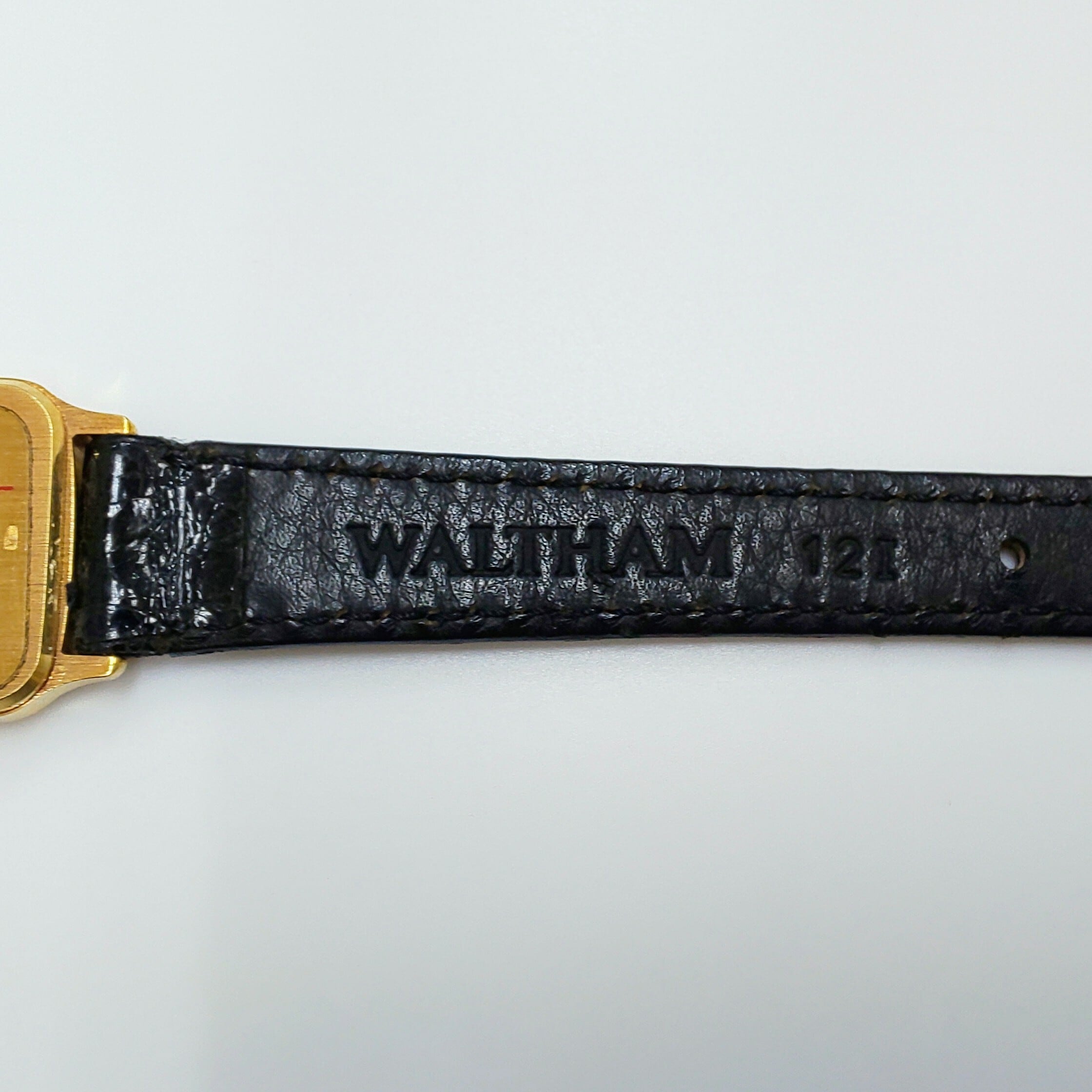 ウォルサム WALTHAM 腕時計 クオーツ 金無垢 K18 71.2g