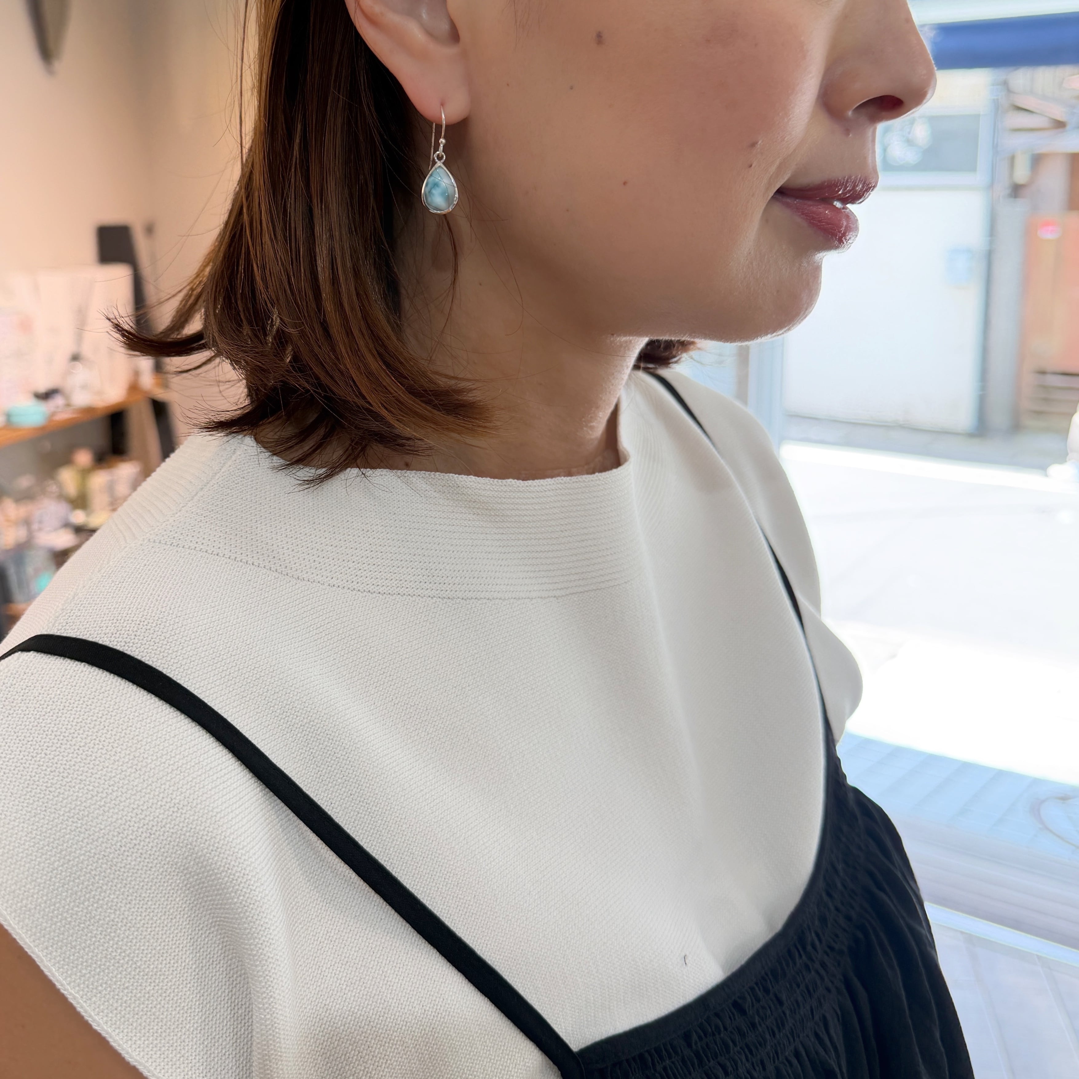 ラリマー ドロップ型 フックピアス M size 1.3 x 1.0cm | 【公式通販