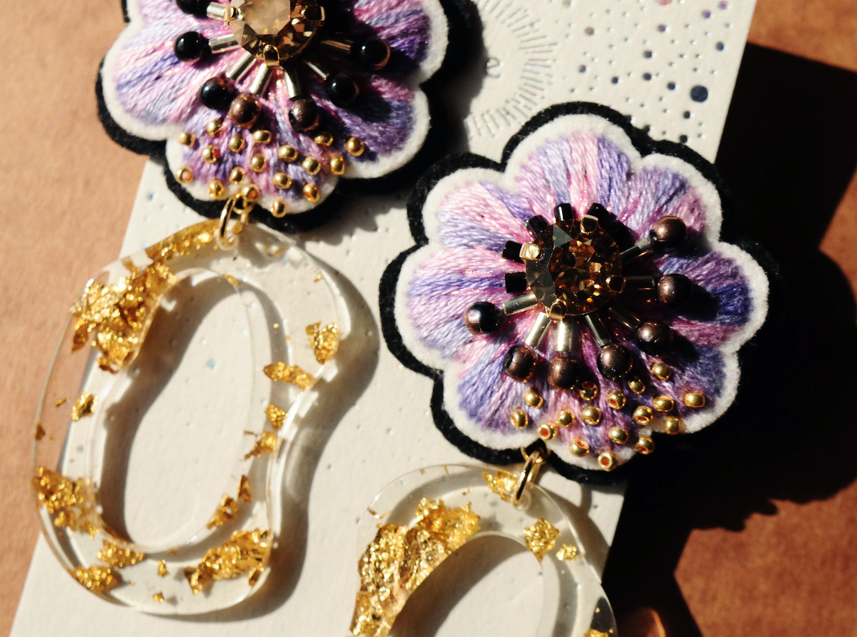 < No Name ~名前のない花~ >『 夜明けの光 』ピアス