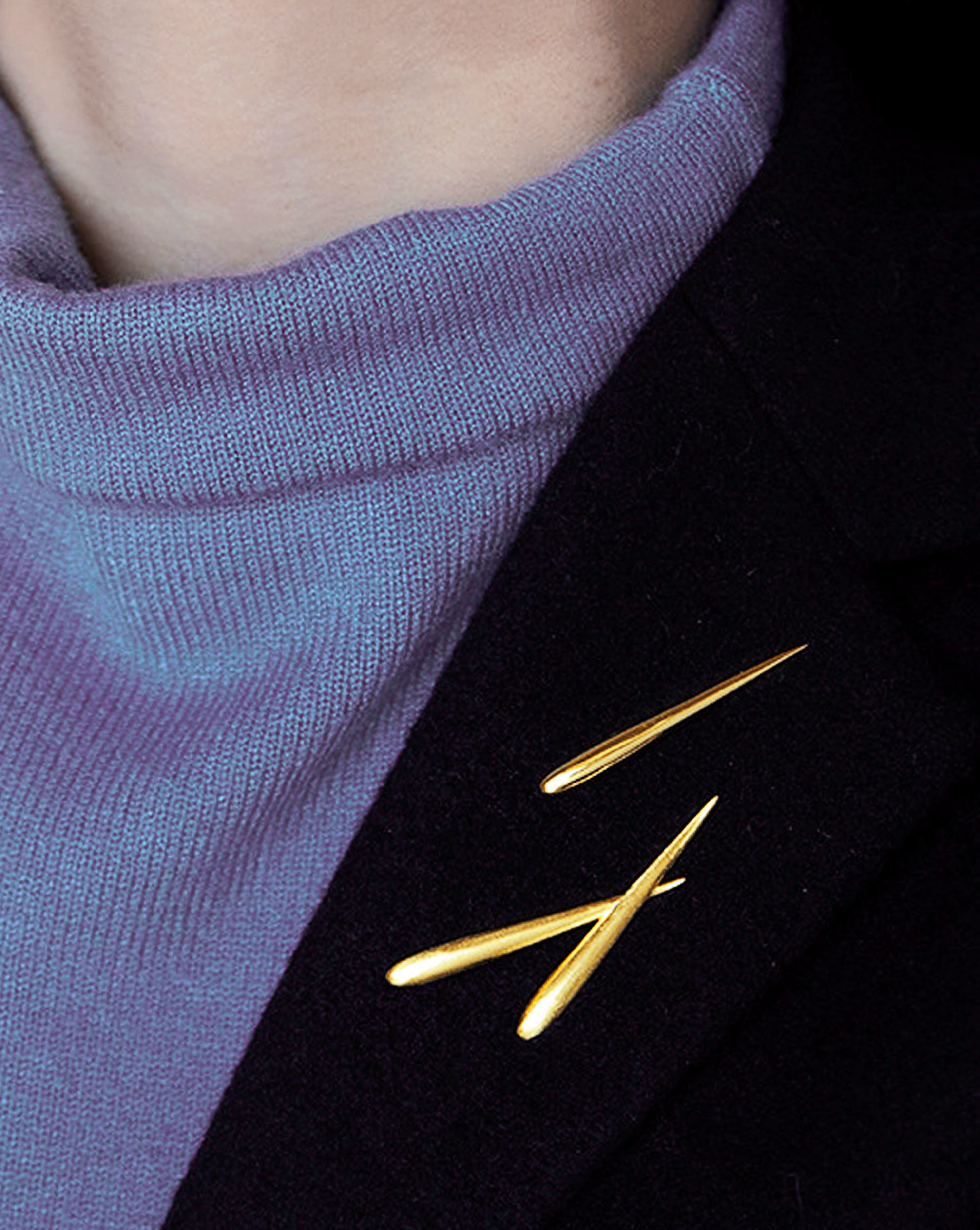 K18YGP〕流れ星 ブローチ | HENUN