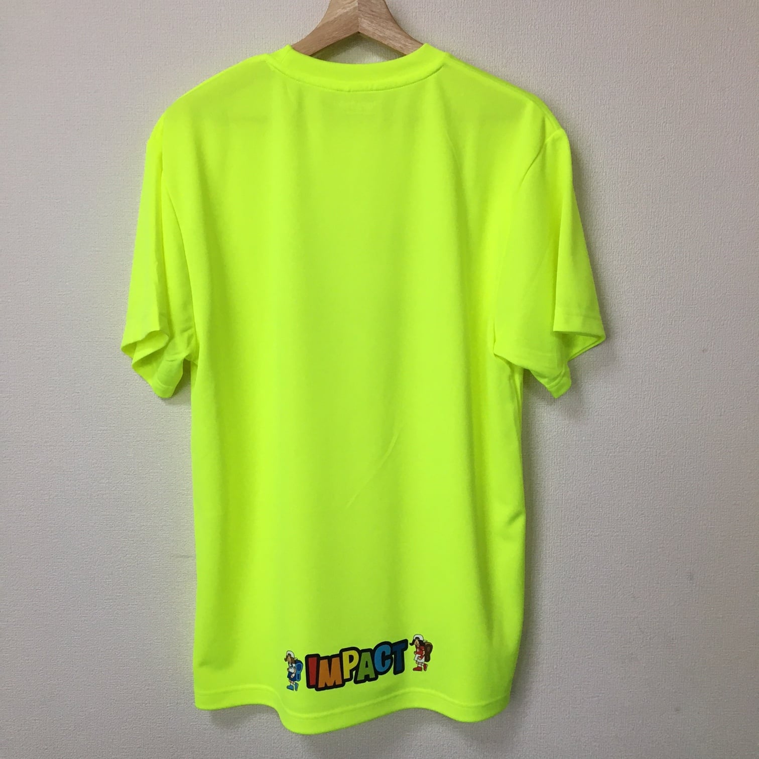 IMPACTロゴ前面プリントTシャツ 蛍光イエロー | オリジナル