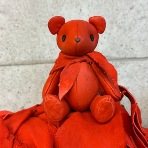 【抽選限定】250th Anniversary　マイスターの手作り「ベルズベア」キョンレザーの特別バージョン　写真の1点販売です