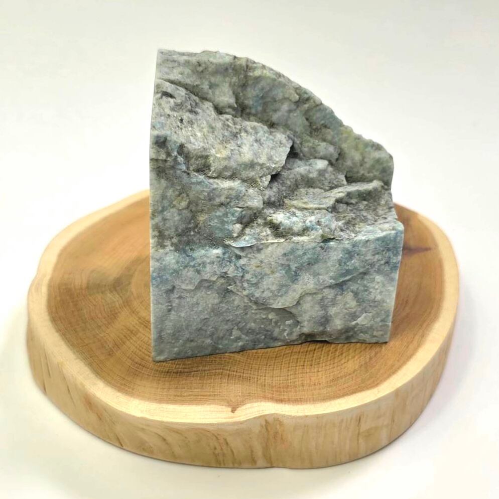 原石 | 糸魚川翡翠工芸家 赤羽可行BASE