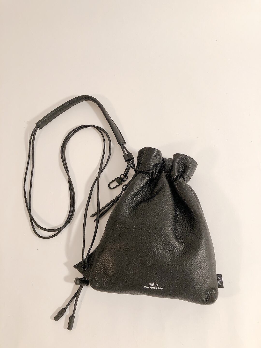 WK-0030 waku® 『KURO Series』巾着ショルダー S | waku®