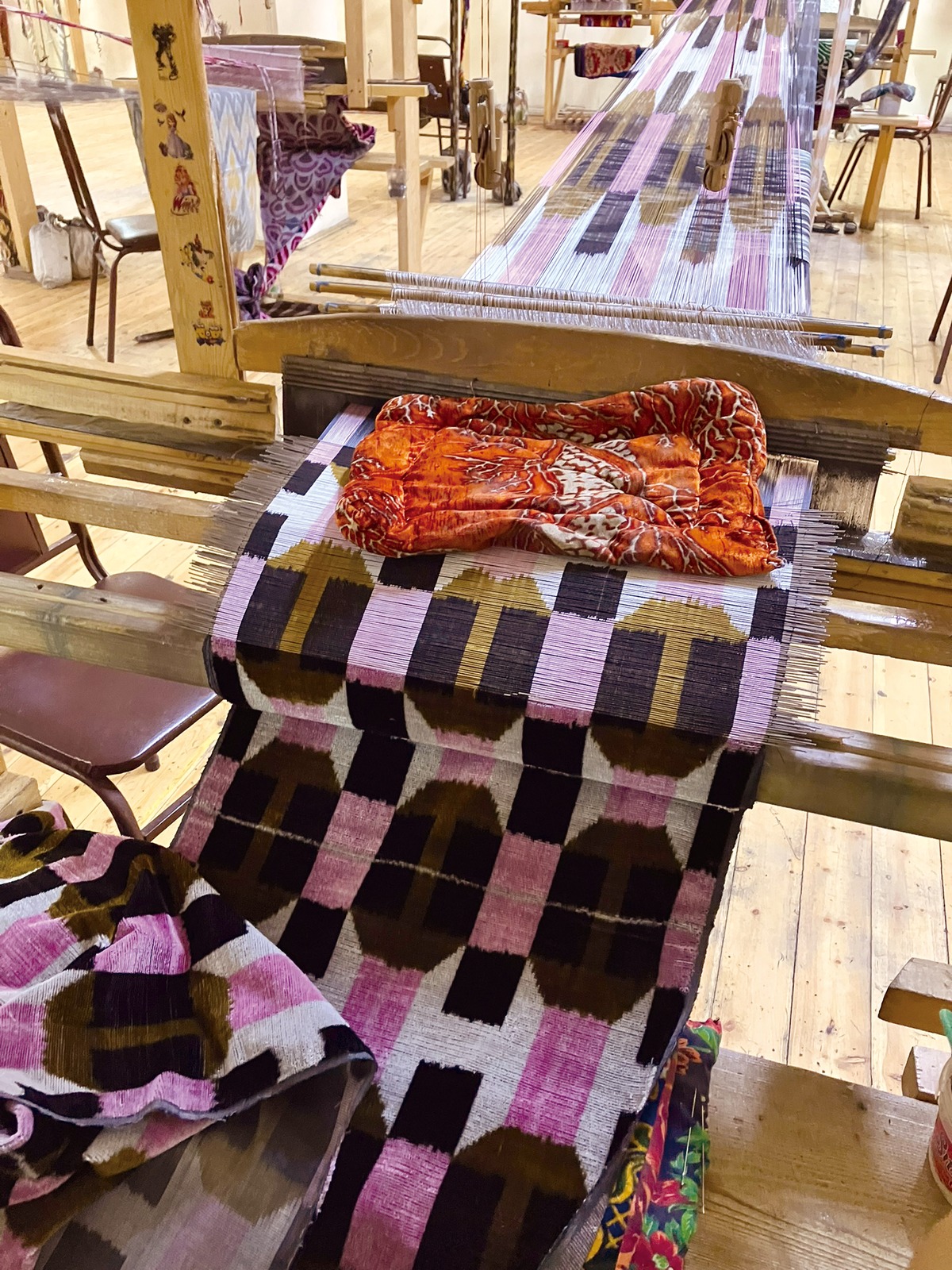 Bakhmal バクマル [Velvet Ikat Fabric]について | Oq Oymomo