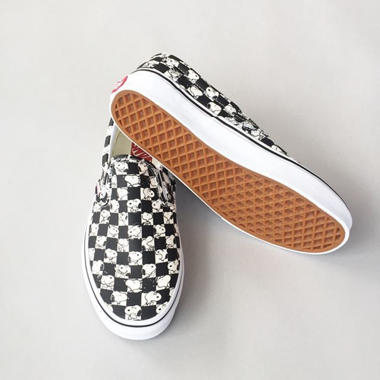 VANS × PEANUTS / CLASSIC SLIP-ON / SNOOPY CHECKERBRD /  バンズ × ピーナッツ / クラシックスリッポン / VN0A38F7QQO