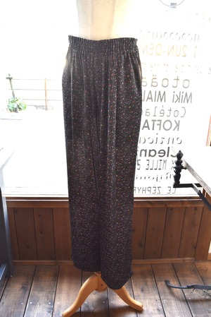 TICCA(ティッカ) 26S/S リトルフラワープリントパンツ