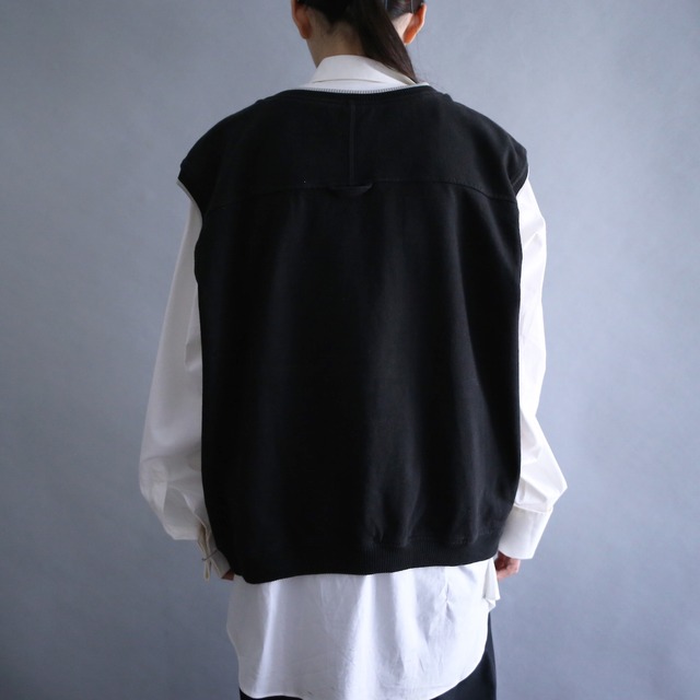 "Columbia" rib line design loose sweat vest