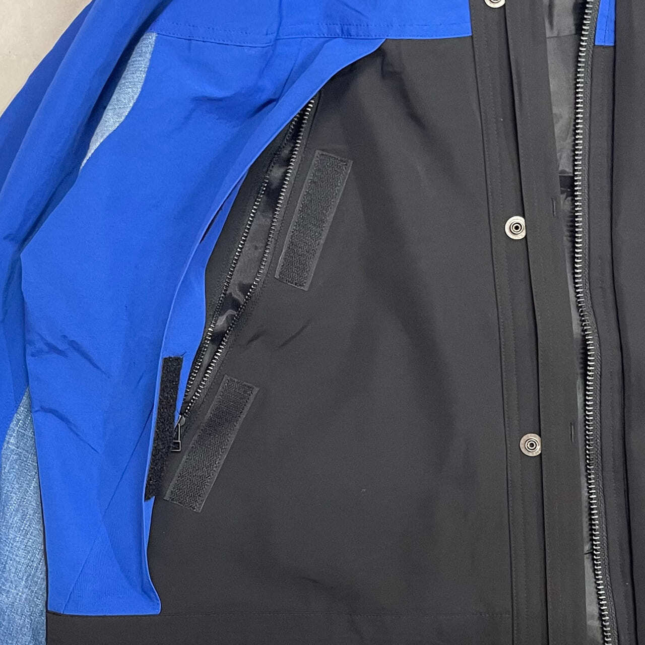 MOUNTAIN PARKA / BLACK×BLUE | BLUE SAKURA JEANS 公式サイト