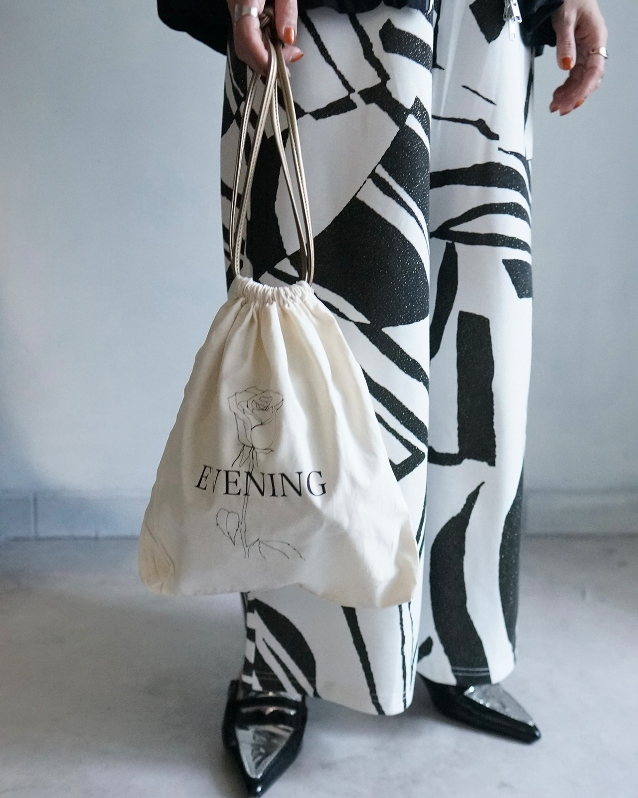 [Rose] mesh×leather triangle 3way  tote 巾着バッグ・メッシュショルダーバッグセット/White
