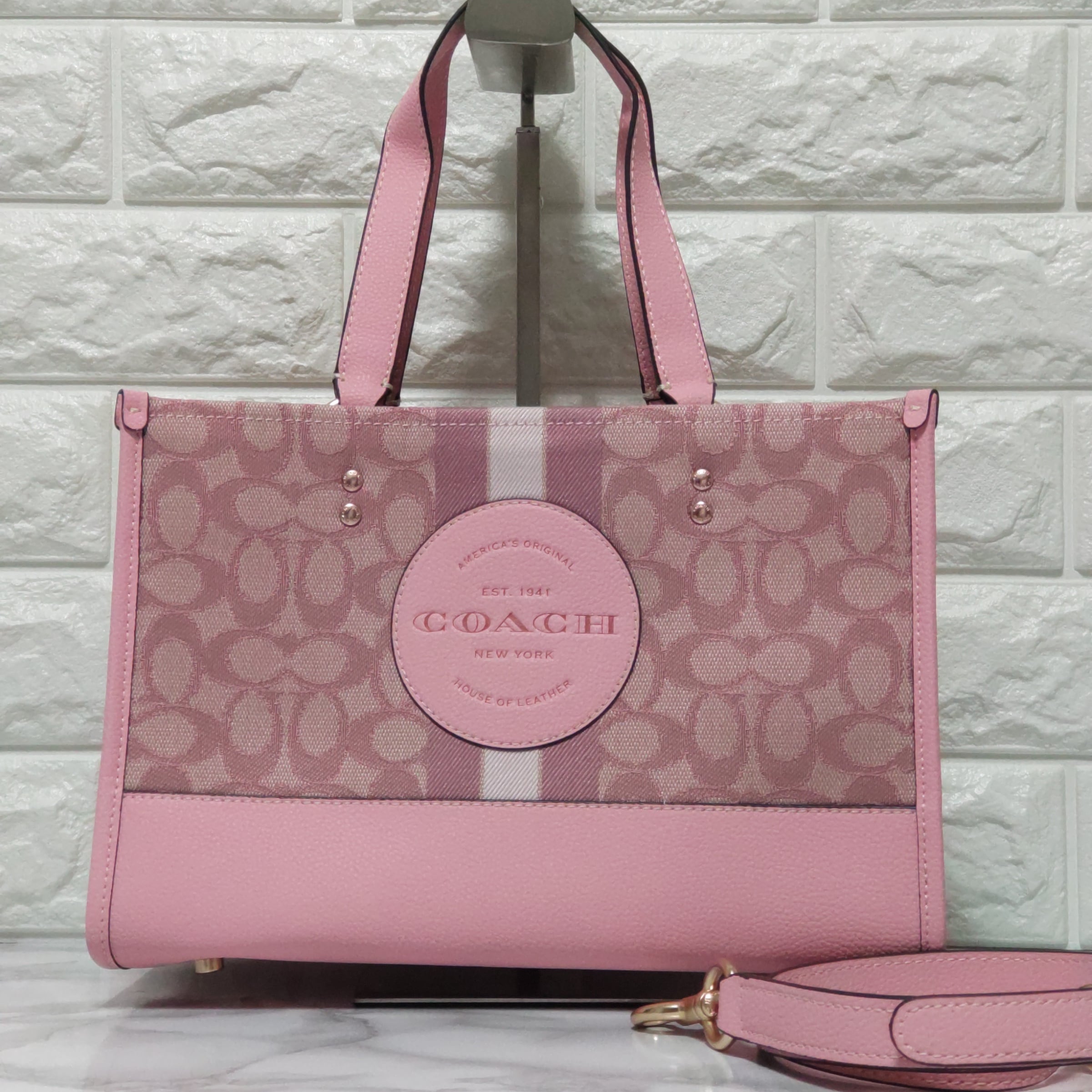 COACH コーチ ：トートバッグ デンプシーキャリーオールトートC8448  