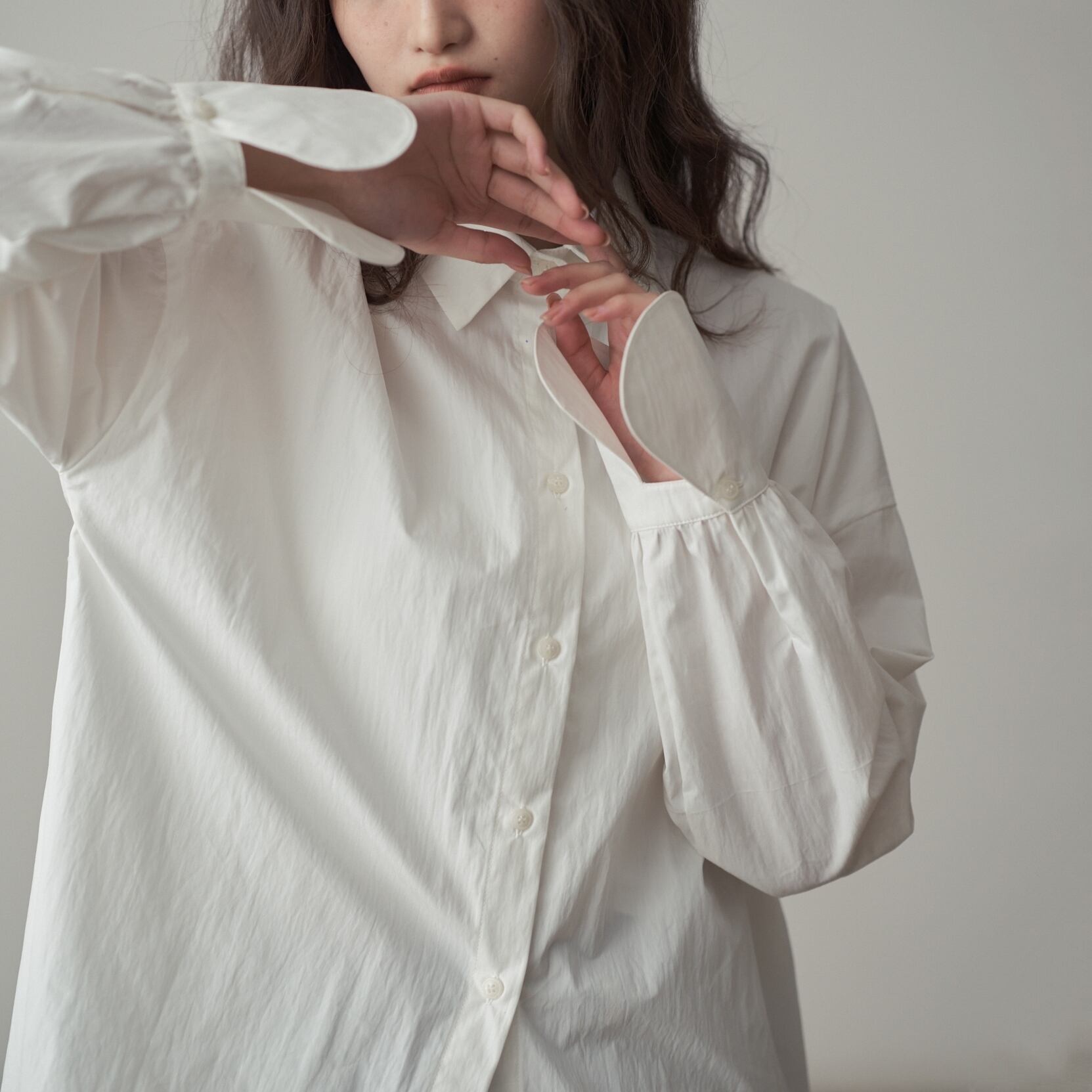 round designed cuff long sleeve shirt m0374