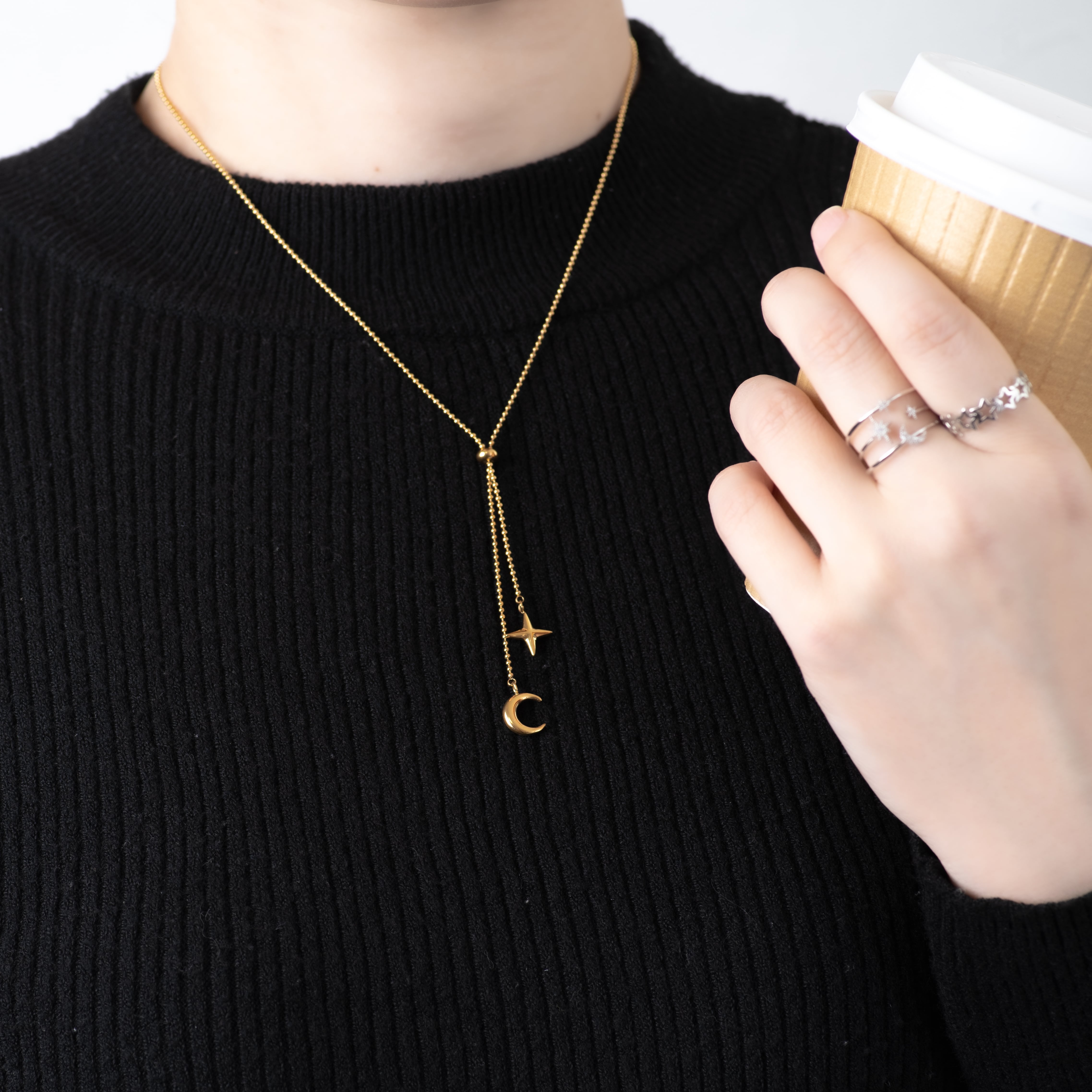 月と星のネックレス つけっぱなしOK の サージカルステンレス製