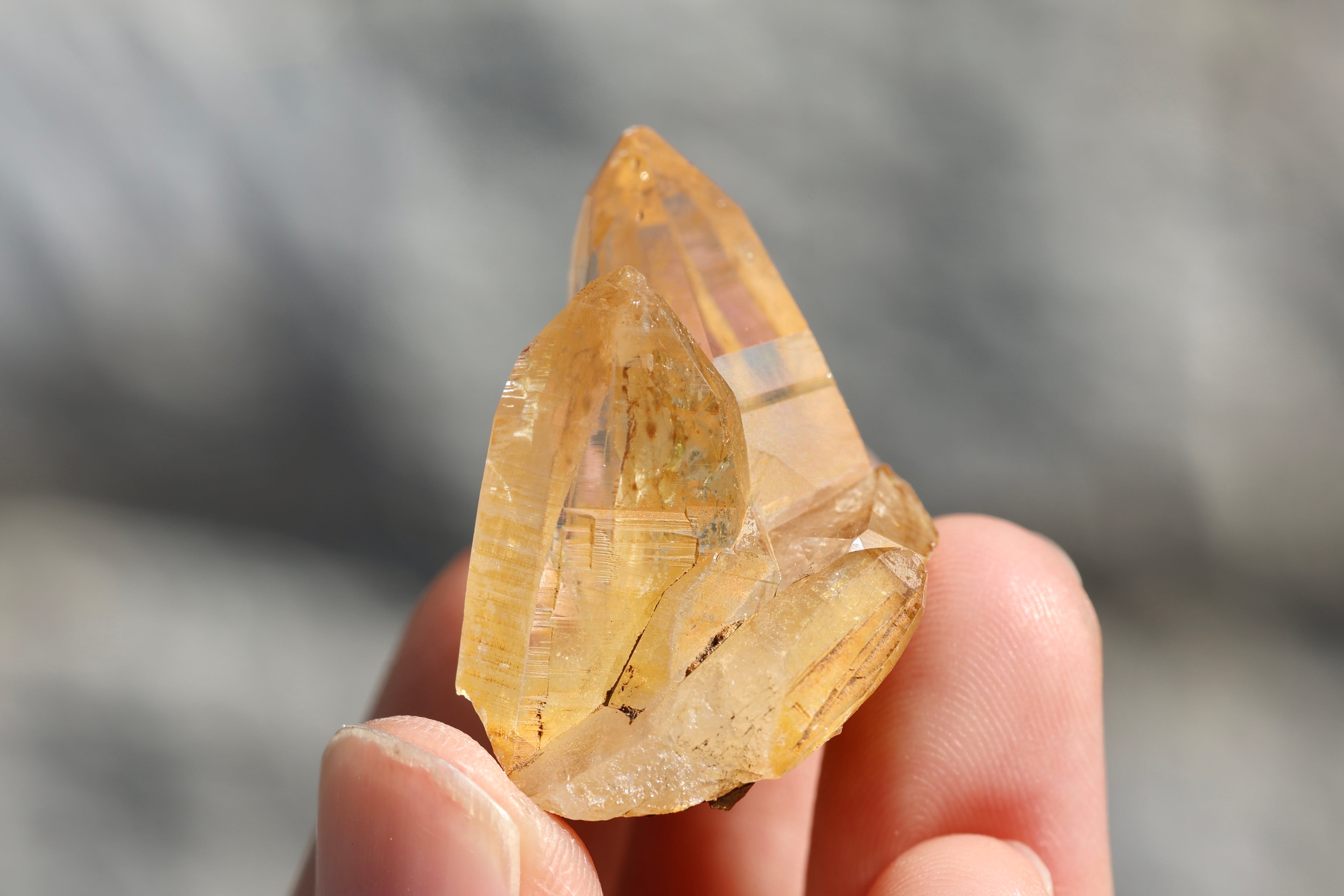 ヒマラヤ水晶 ガネーシュヒマール産 ゴールデンヒーラー | 石垣島の