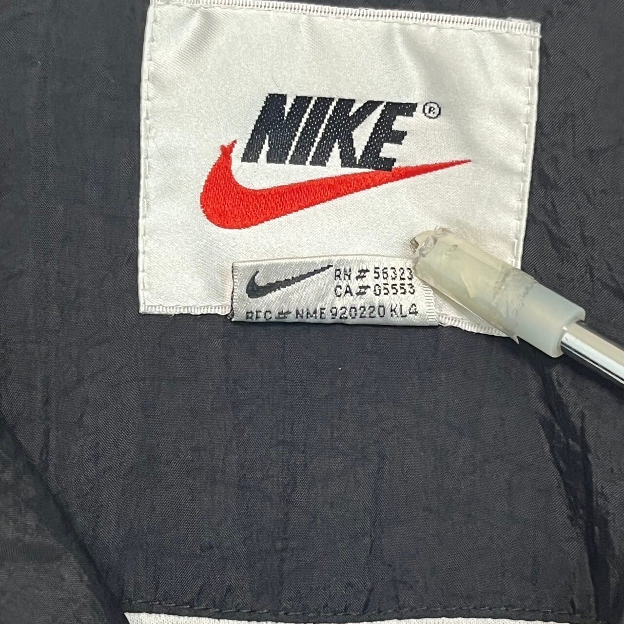 NIKE ナイキ ナイロンジャケット XL 刺繍ロゴ バックロゴ アース NIKE ナイキ ナイロンジャケット XL 刺繍ロゴ バックロゴ アース