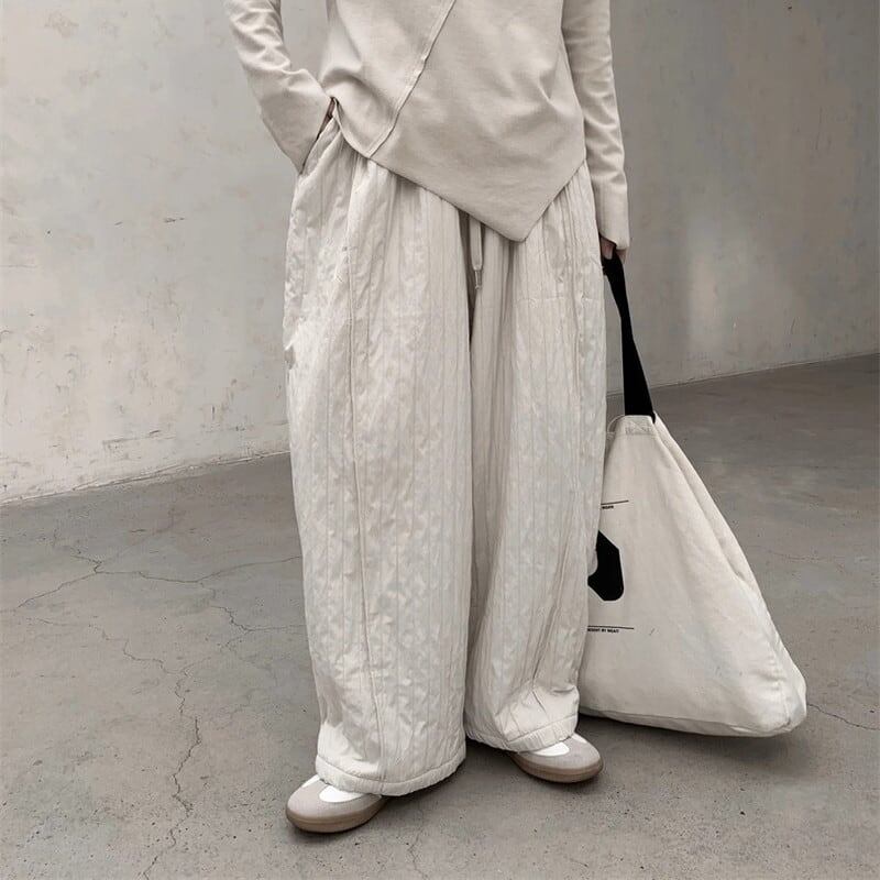 Embossed Pleats Loose Pants【TR3192】