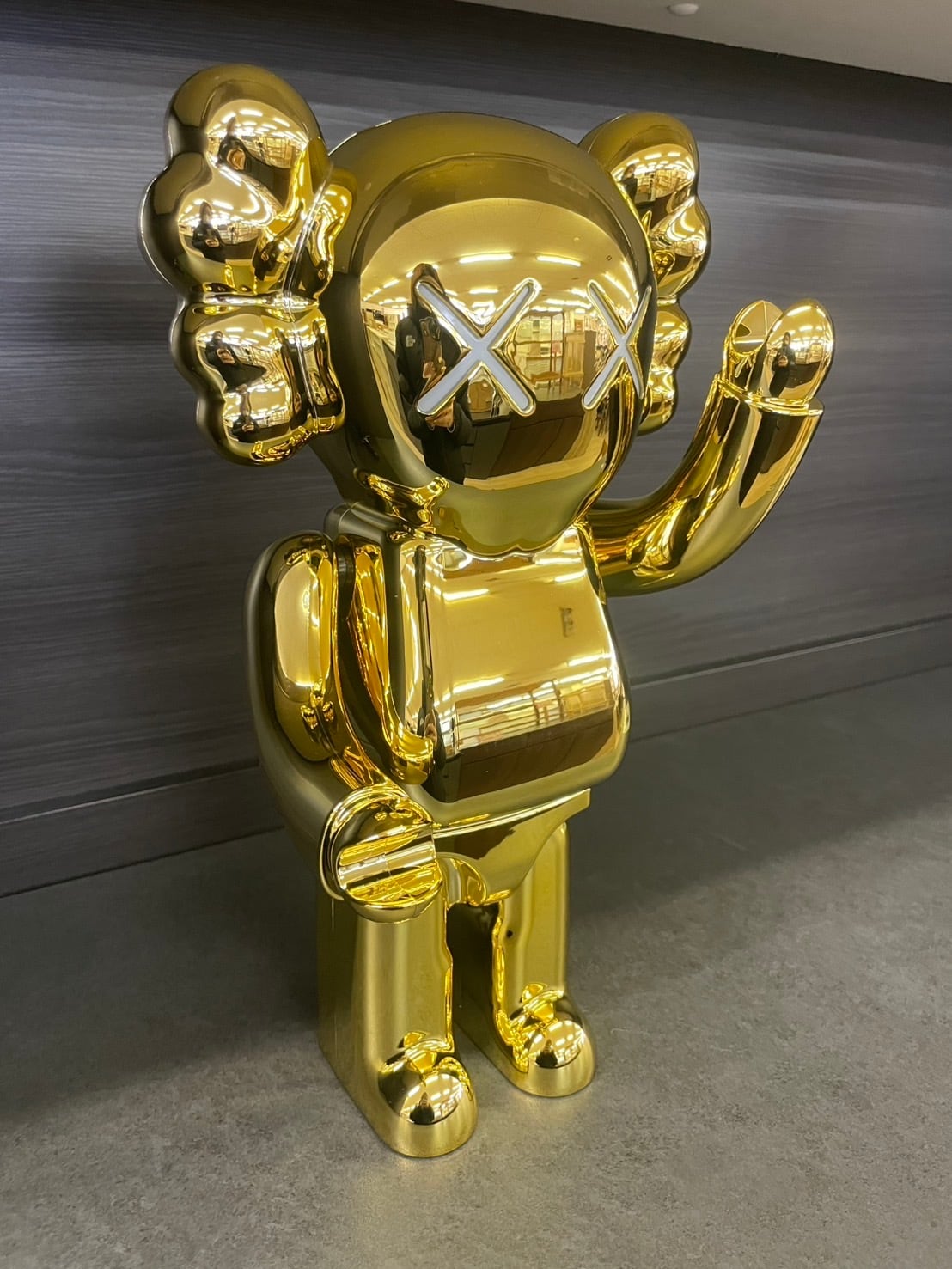 Bluetooth スピーカー　USB　ゴールド　モバイルスピーカー　KAWS Bluetooth スピーカー KAWS | 大橋家具店