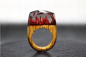 【送料無料】Deep Red Mountain ～Resin Wood Ring～