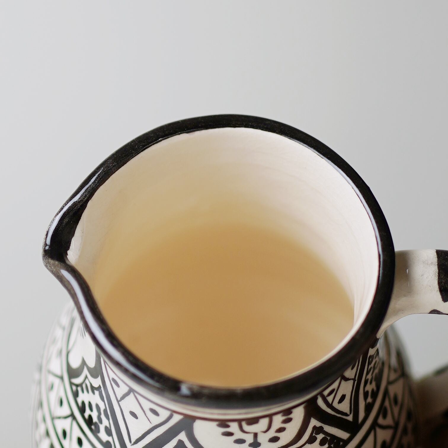 モロッコ　サフィ陶器ピッチャー型フラワーベース | Sweet Things powered by BASE