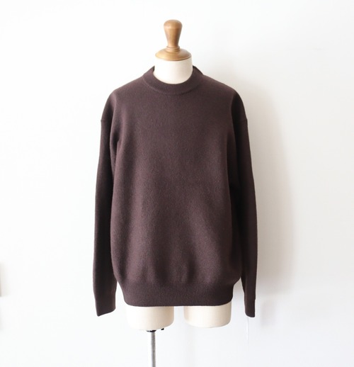 universal products. " FELTED MERINO WOOL CREW NECK KNIT( Brown )"
