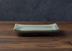 灰釉 角小皿（小皿・粉引の器・取皿）／くるり窯