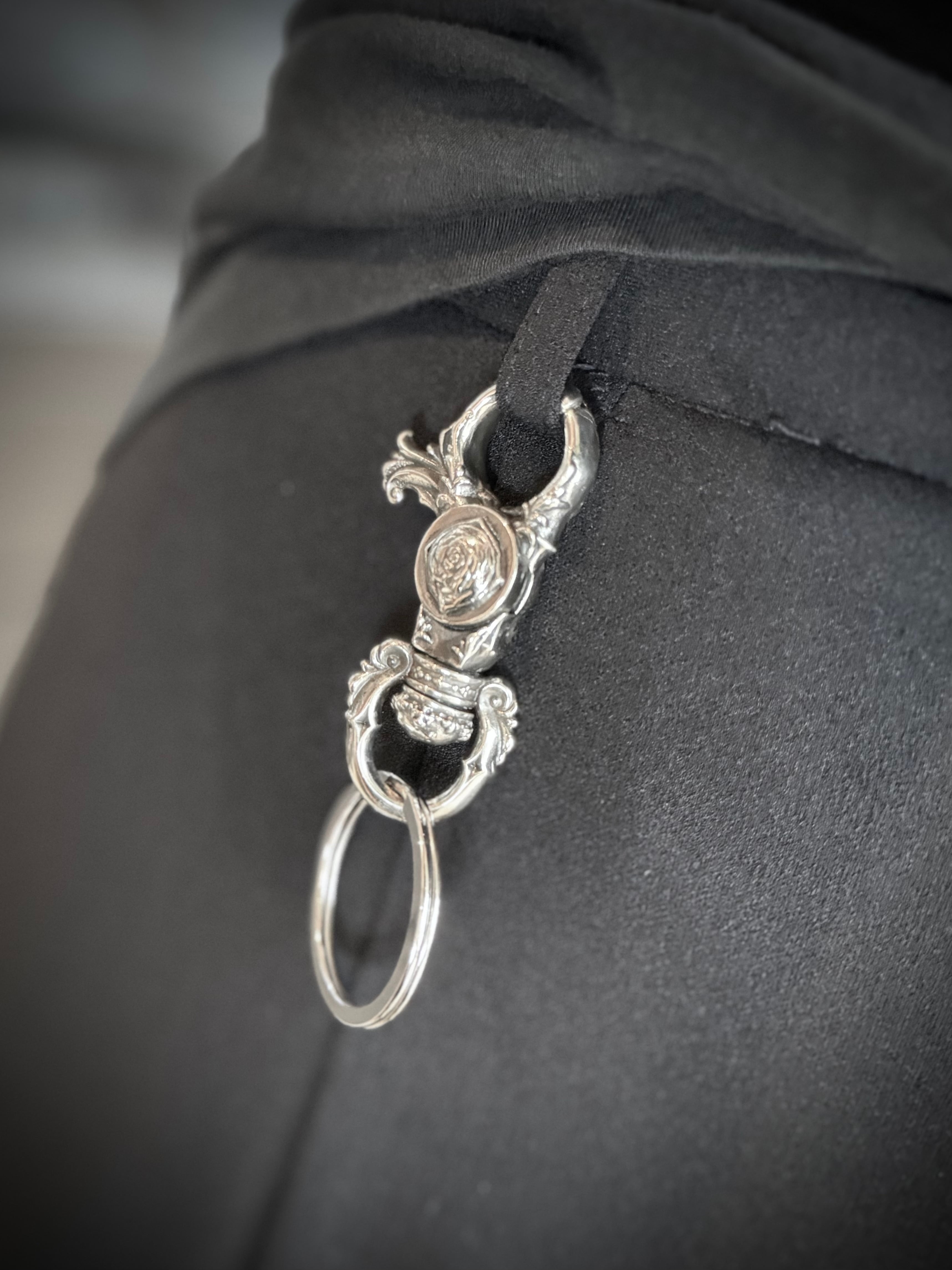 Artemis Classic ローズナスカンキーホルダー | Gift Rover（ギフト