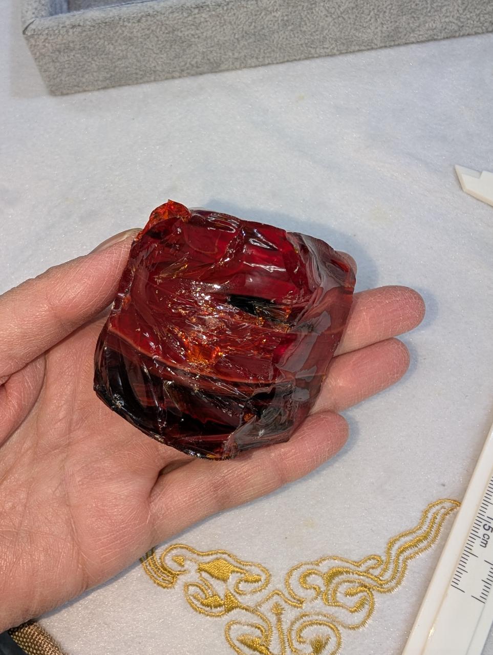 カドミウムガラス(国産) | CarryLack(鉱物・化石・天然石)